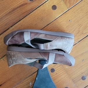 Keen mary Jane shoes. Size 7 1/2.